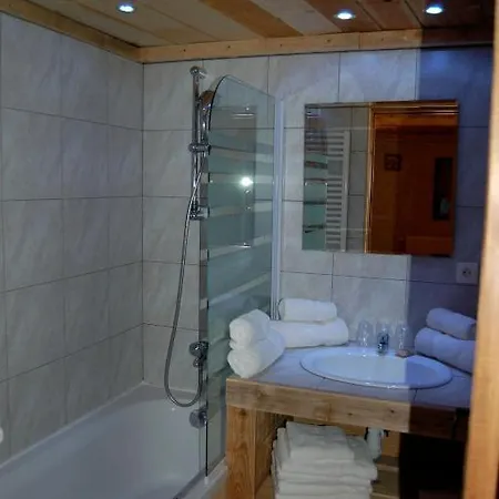 Country house Adrets D'en Haut *